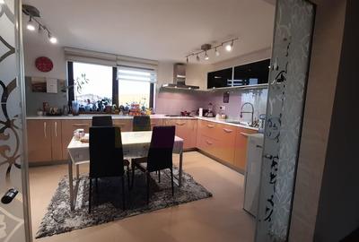 Apartament cu 5 camere semidecomandat, mobilat în Central - 7