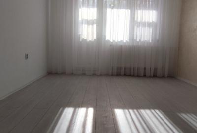 Apartament cu 2 camere decomandat în Tomis Nord - 1