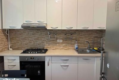 Apartament cu 2 camere semidecomandat, mobilat în Pajura - 7