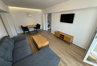 Apartament cu 3 camere decomandat, mobilat în Brâncoveanu