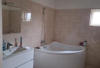 Casă individuală cu 3 camere cu Canalizare în Mihail Kogălniceanu - 2