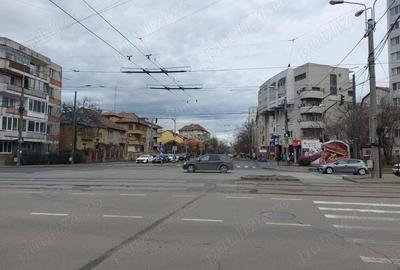 Garsonieră decomandată, mobilată în Girocului