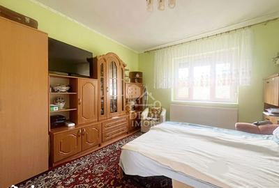 Casă cu 4 camere decomandat cu Teren 482 Mp în Oncea - 13