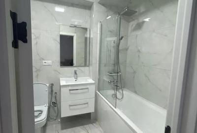 Apartament cu 2 camere decomandat în Complex Studențesc