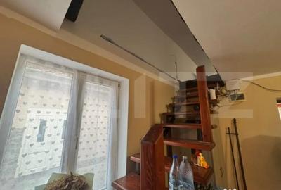 Casă cu Teren 2600 Mp în Central - 1