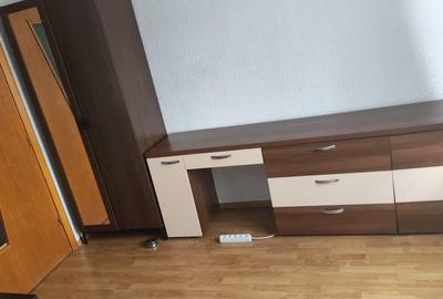 Apartament cu 3 camere decomandat în Bartolomeu