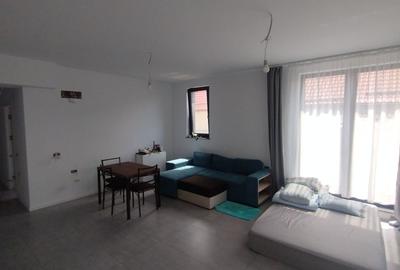 Casă cu 7 camere cu Canalizare în Inel II