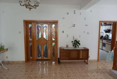 Casă cu 8 camere cu Teren 1100 Mp în Remetea Mare - 7