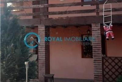Casă individuală cu 3 camere în Păcureți