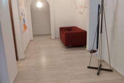 Apartament cu 4 camere decomandat în Primăverii - 3