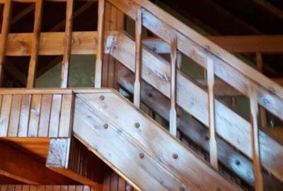 Casă cu 5 camere cu Teren 2345 Mp în Breaza - 1