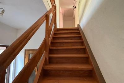 Comuna Bran, str. Pricipala, casa partial renovata, P + E, dependinte, foisor - 19