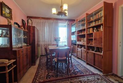 Apartament cu 2 camere semidecomandat în Central - 1