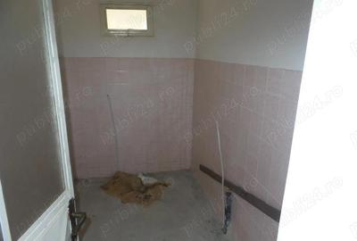 Spațiu comercial, de 370 mp, în Central - 6