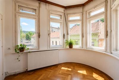 Apartament cu 3 camere decomandat în Centrul Istoric - 2