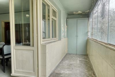 Apartament cu 3 camere decomandat în Gorjului - 2