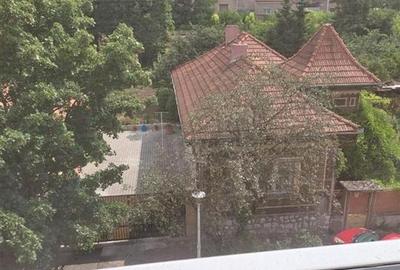 RECO . Apartament cu 2 camere central . - 10