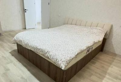 3 camere de vanzare zona Alecsandri - 1