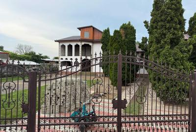 Casă cu 4 camere în Garoafa - 3