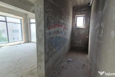 Spațiu comercial, de 91 mp, în Central - 4