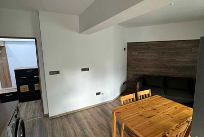 Apartament cu 3 camere decomandat în Central - 1