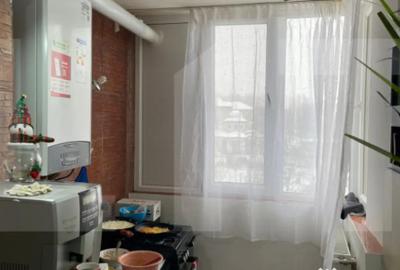 Apartament cu 4 camere semidecomandat în Dacia - 11