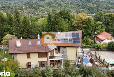 Casă cu 9 camere cu Teren 1800 Mp în Central - 4