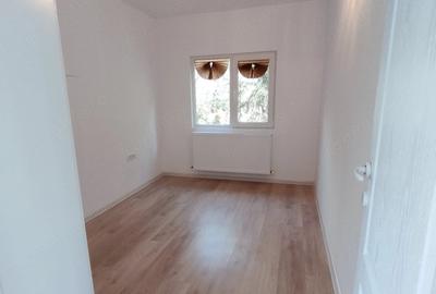 Casă cu 2 camere cu Teren 700 Mp în Corbu - 4