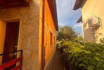 Alzza Real Estate  Casa de vanzare Spicului, aproape de statia de autobuz, cu g - 2