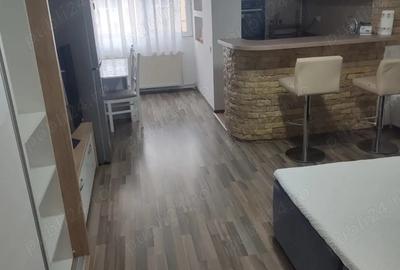 Garsonieră decomandată în Noua - 9