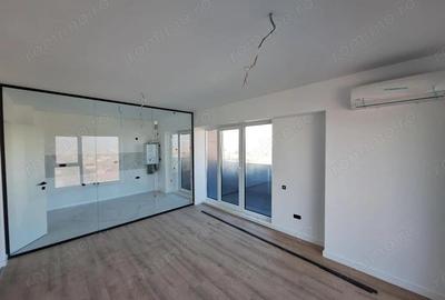 3 CAMERE - 2 BAI-2 BALCOANE - ULTRAFINISAT FINALIZAT TITAN PALLADY - 15