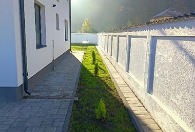 Inchiriez casa noua - 3