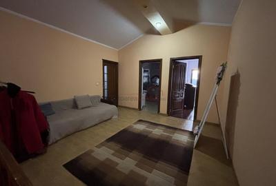 Casă individuală cu 7 camere cu Canalizare în Central - 18