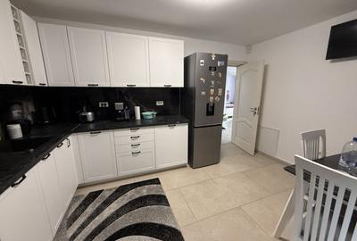 Casă individuală cu 4 camere cu Canalizare în Central - 4