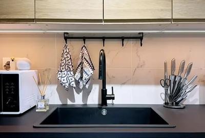 3 camere Utilat/ Mobilat/ Loc de parcare/ Etaj intermediar/ Decomandat - 4