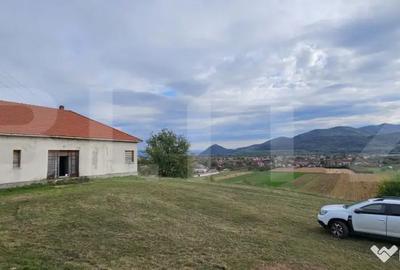 Casă cu 7 camere cu Canalizare în Șoimuș - 1