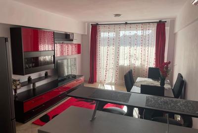 Apartament cu 3 camere decomandat în Tolstoi