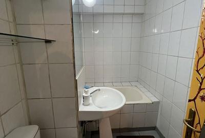 Apartament cu 2 camere decomandat în Craiovița Nouă - 2