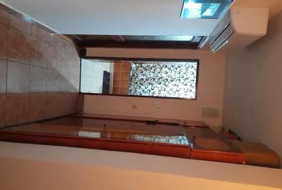 Apartament cu 3 camere decomandat în 1 Mai - 1