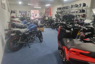 Inchiriez spatii de 180 mp,100mp - 3