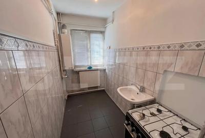 Spațiu comercial, de 80 mp, în Central - 11