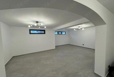 Casă cu 5 camere cu Teren 1213 Mp în Ostroveni - 1