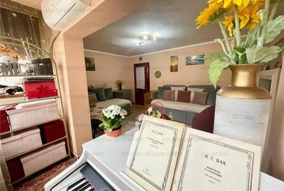 Apartament cu 4 camere decomandat în Calea București - 9