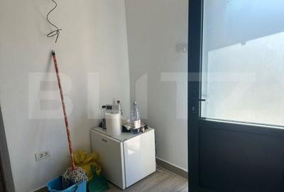Spațiu comercial, de 773 mp, în Central - 6