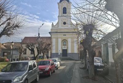 Garsonieră decomandată în Central - 9