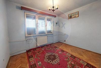 Apartament de vanzare - 1