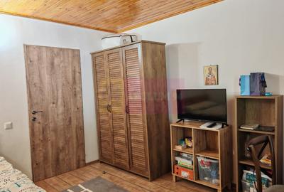 Apartament cu 4 camere de vanzare in Busteni - 49