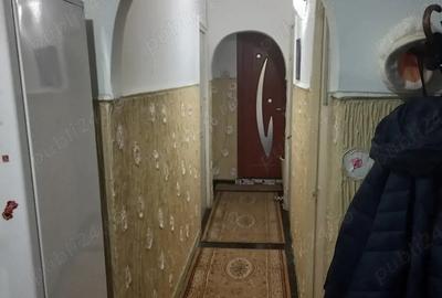 Apartament cu 3 camere decomandat în Gorjului