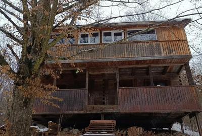 Casă cu 2 camere cu Teren 200 Mp în Buru - 4