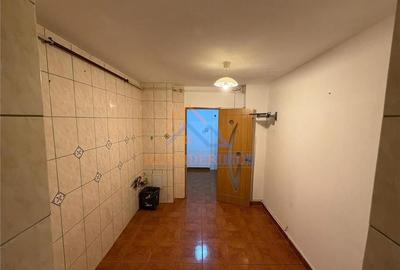 Apartament de vanzare cu 3 camere, zona Vitan Apartament de vanzare cu 3 camere, zona Vitan - 4